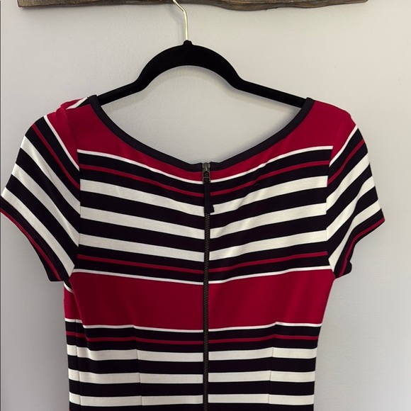 Banana Republic Striped Red and Navy Women's Dress Size 4 - Picture 5 of 7